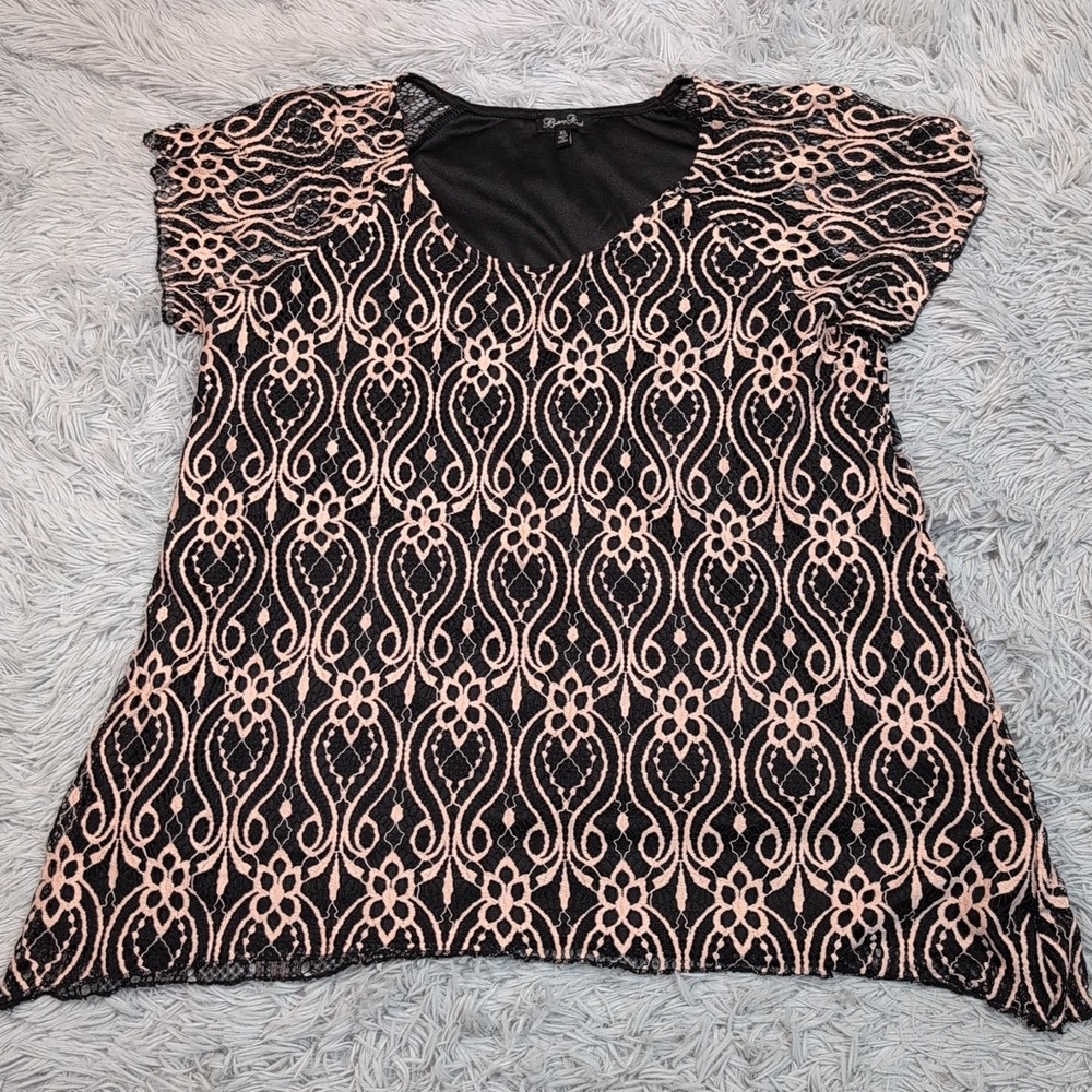 Brittany Black Shirt Womens XL Black Pink Blouse Top Casual‎ Comfort Preppy Lace
